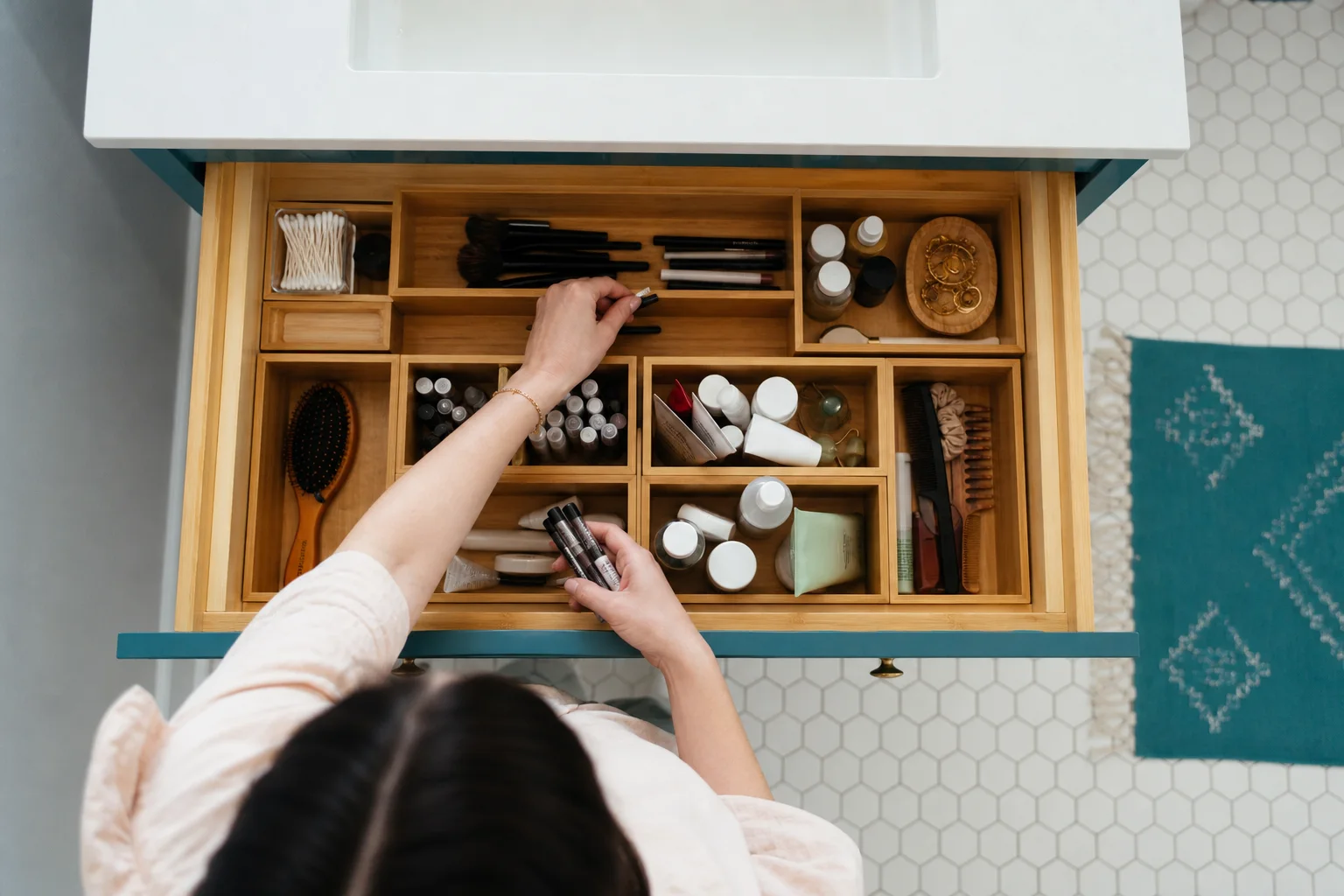 Realistic editorial lifestyle scene illustrating beauty tips that make an everyday routine easier